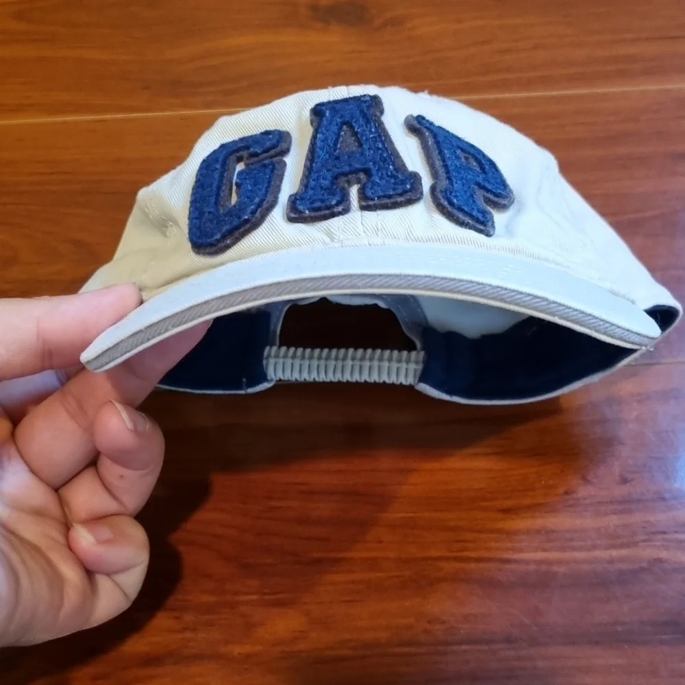 babyGap Cap Off White Size XS/S